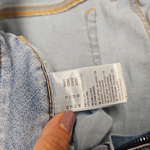 American eagle favorite boyfriend jeans - Picture 6 of 8